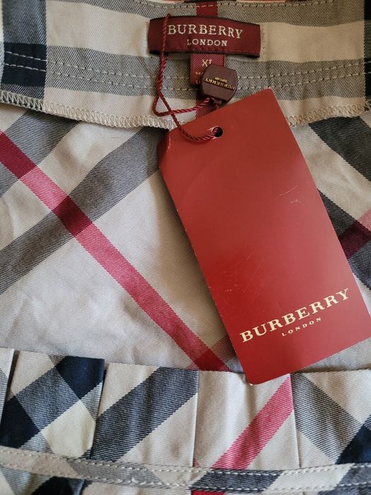 Платье BURBERRY (46/48 р-р)
Фирма/ Бренд: BURBERRY