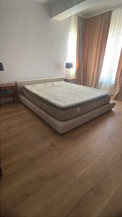 Vand pat cu saltea