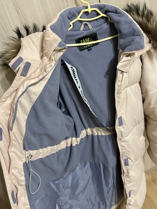 зимний пуховик.