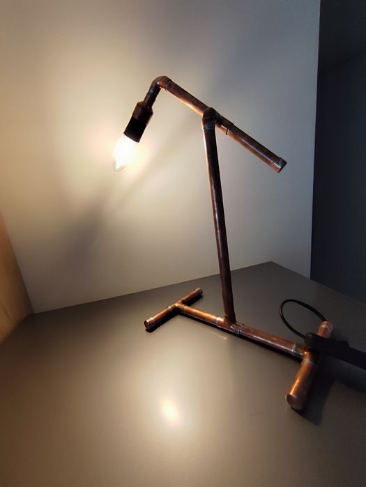 Lampă Handmade de Masă - Eleganță Industrială