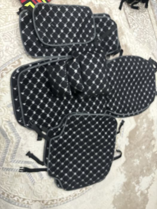 Авточехлы и автоподушки