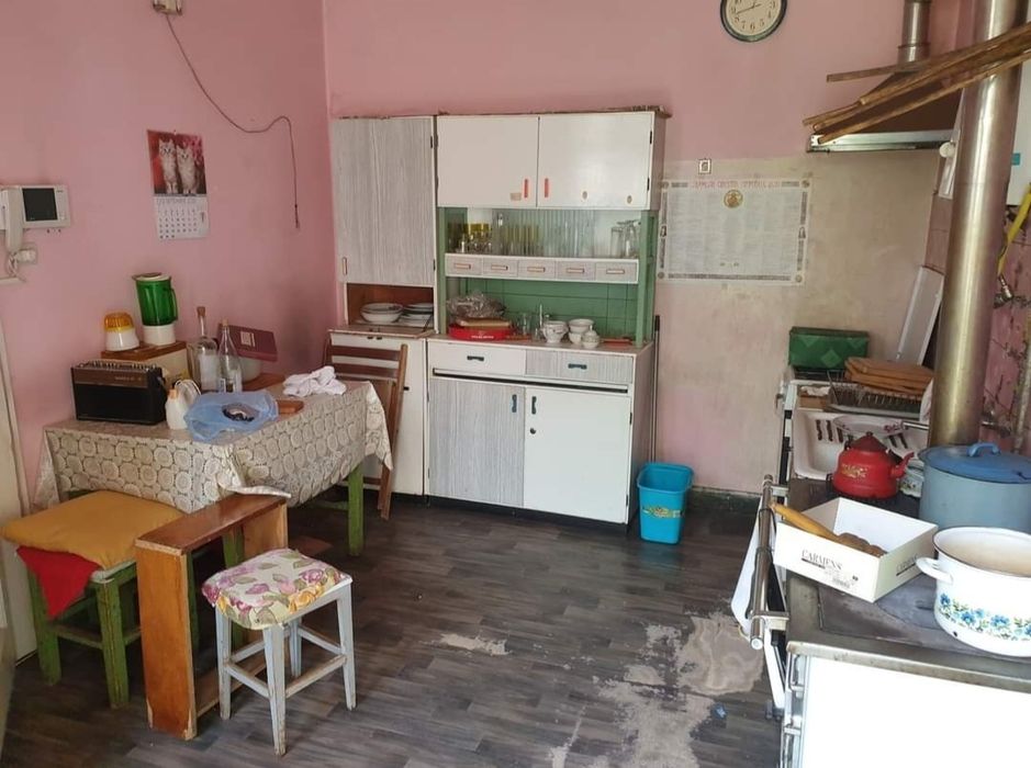 Debarasare spatii case apartamente mobilier canapele electrocasnice