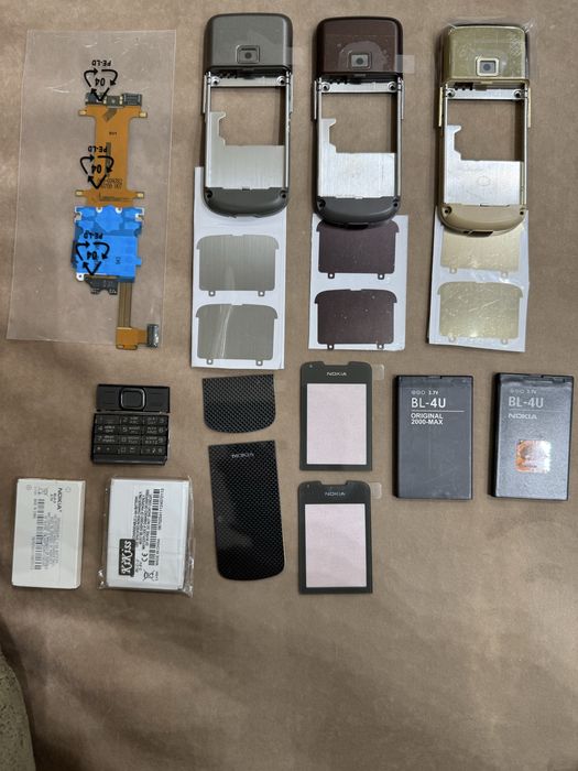 Nokia 8800 Carbon yangi sredni plastmas qismi sotiladi