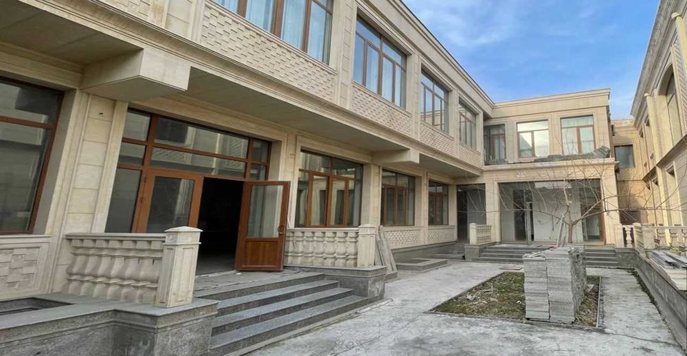 Сдаётся Здание Вдоль дороги 1400м2 ул.Луначарского
