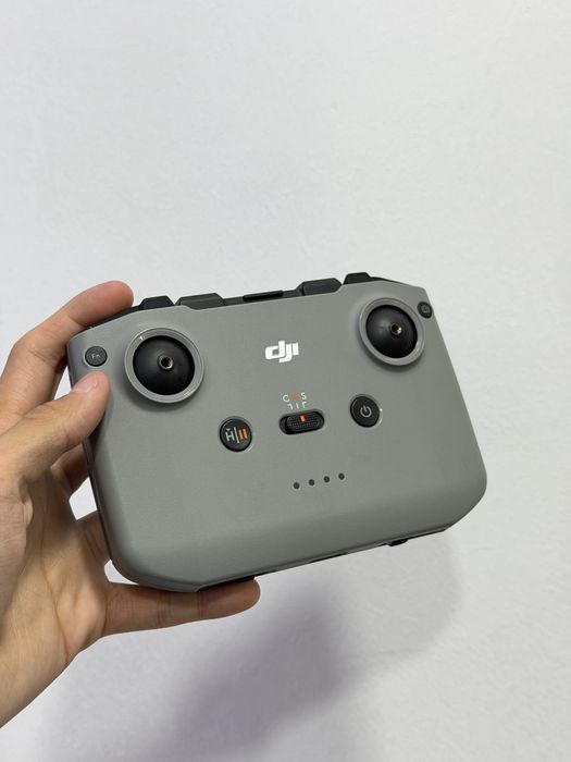 Продаю дрон DJI NEO