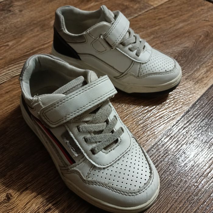 Кроссовки на мальчика