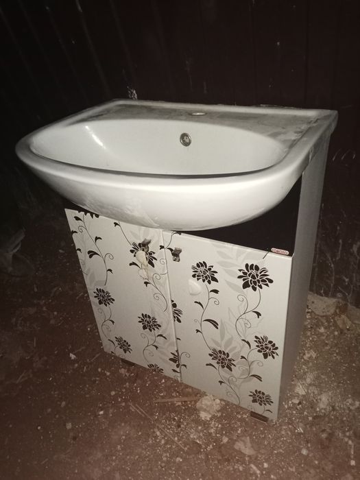 Раковины унитазы б/у продам недорого