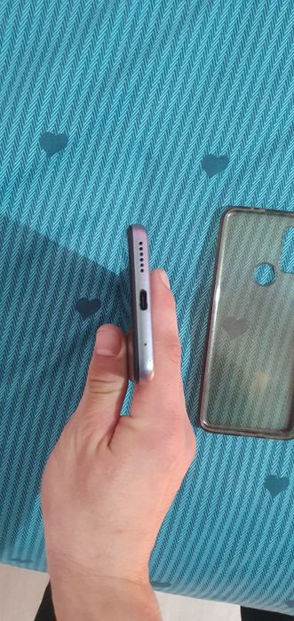 Motorola g30 128 GB 6 giga ram