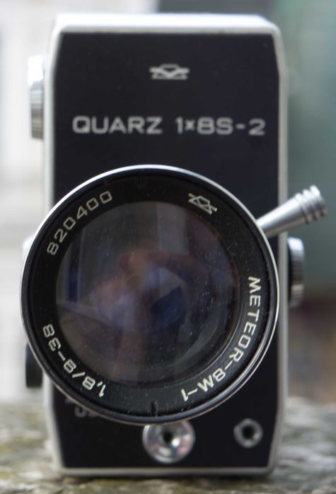 Super 8: Quarz - 1x8s-2 (aparat de filmat)