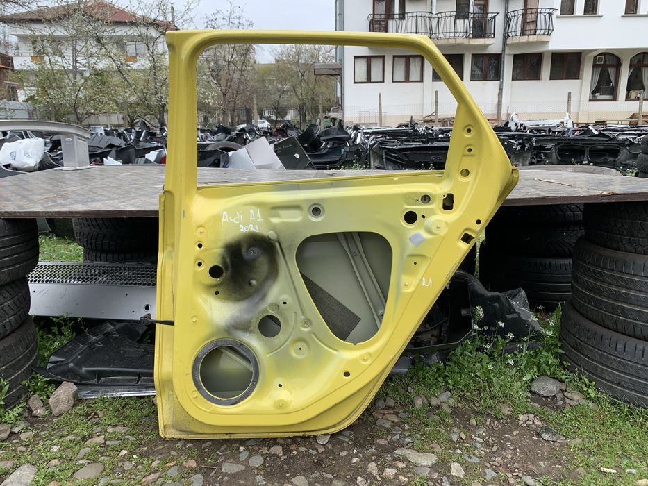 Врата Audi A1