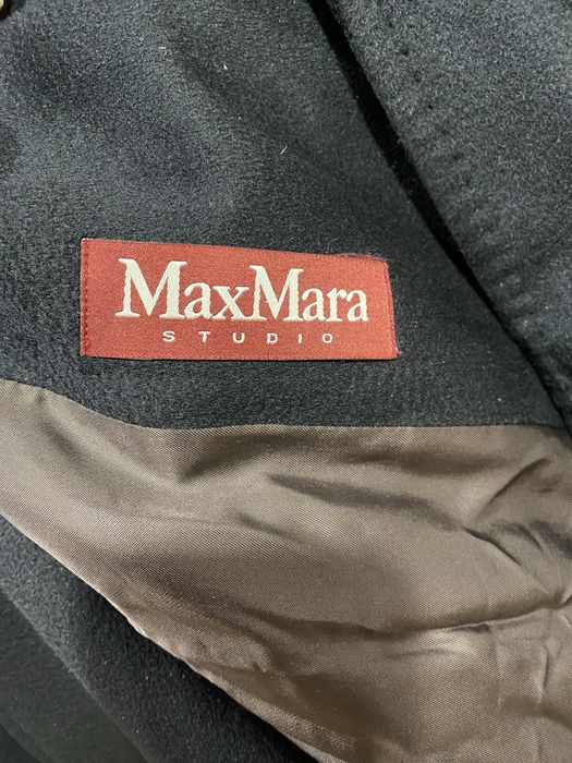Вълнено палто Max Mara Studio с яка от лисица