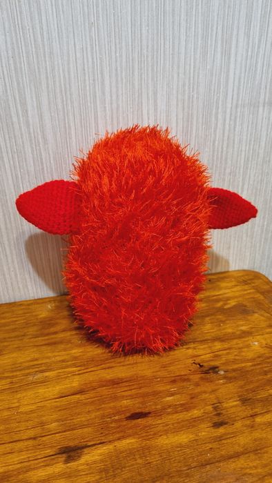 Мягкие игрушки "капибара" и "фёрби"