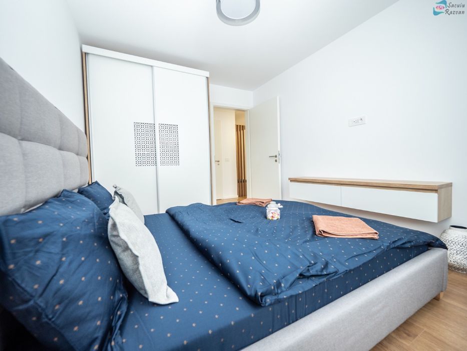 Ava Lounge Lux! Apartament Regim Hotelier Coresi Mall 2 camere