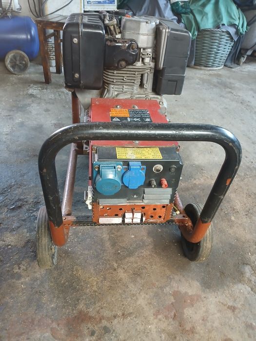 Vând generator mosa dizel