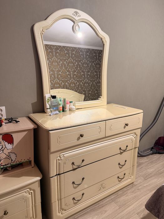 Спальный гарнитур.