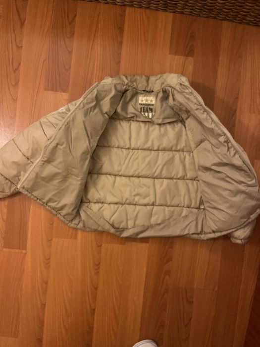 Geaca cu maneci brodate