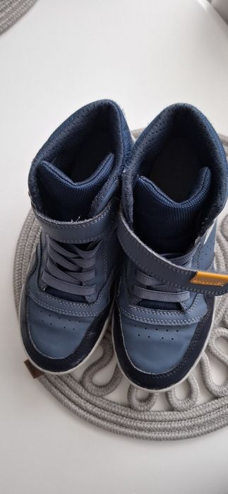 Adidasi firma Geox