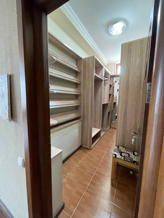 Сдается 3-х уровневый дом на Саламатина Яккасарайский район