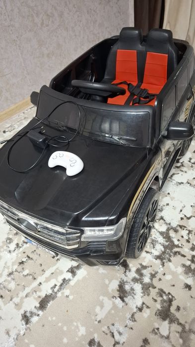 Детская машина ланд крузер