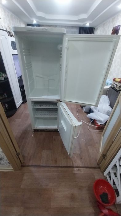 Продам холодильник
