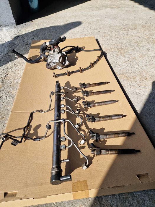 Kit Injectoare + Pompa Inalta BMW X5 X6 e70 e71 Euro5 306 Cp / 245 Cp