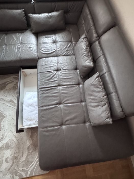 Диван с функция сън и ракла