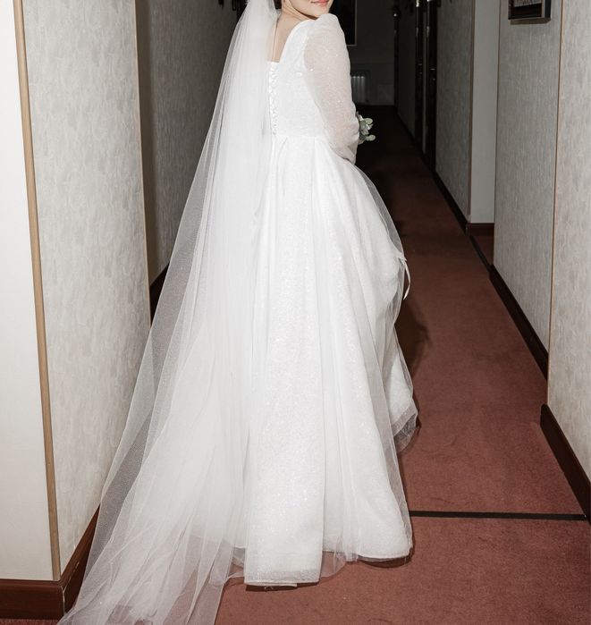 Свадебное платье