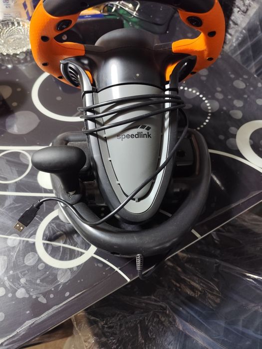 Volan gaming cu pedale  PC sau laptop