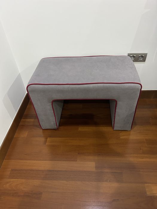 Продам Пуфики  отличные удобныеб/у