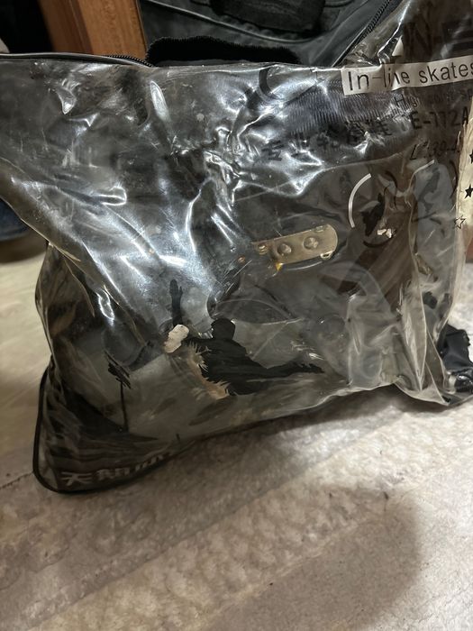 Продам роликовые коньки