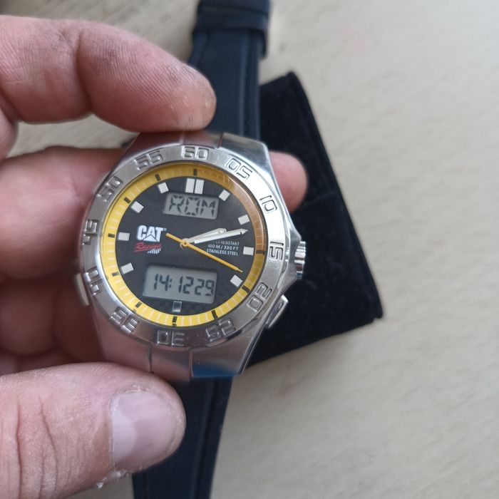 Ceas automatic de mana