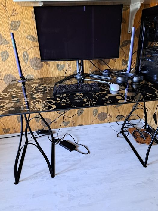 Birou art deco din sticla masiva cu motive florale