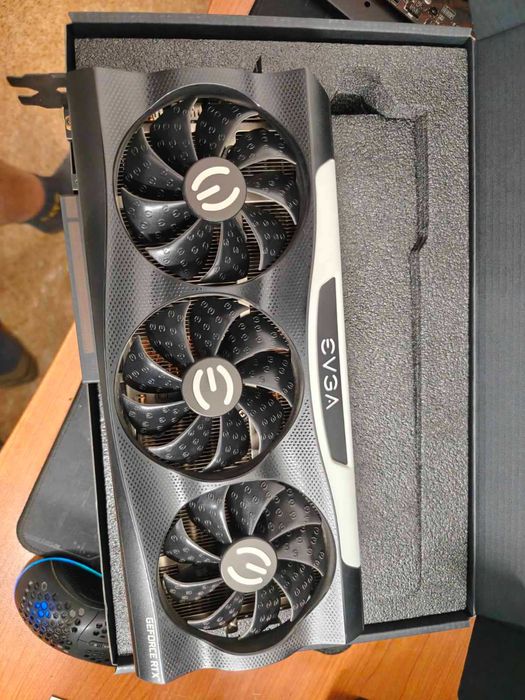 Видеокарта EVGA RTX 3070 FTW3