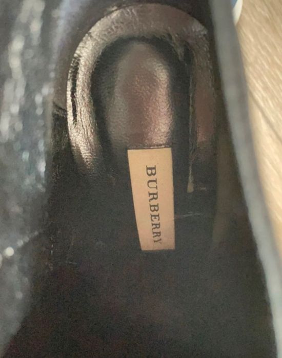 Botine rafinate Burberry