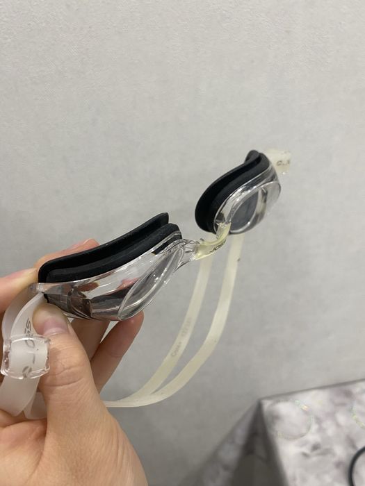 Очки, ласты, шапочка для плавания