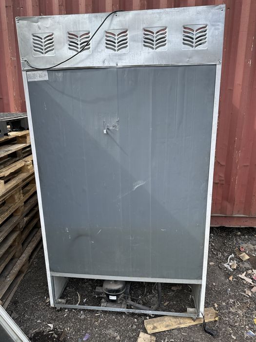 Холодильные витрины