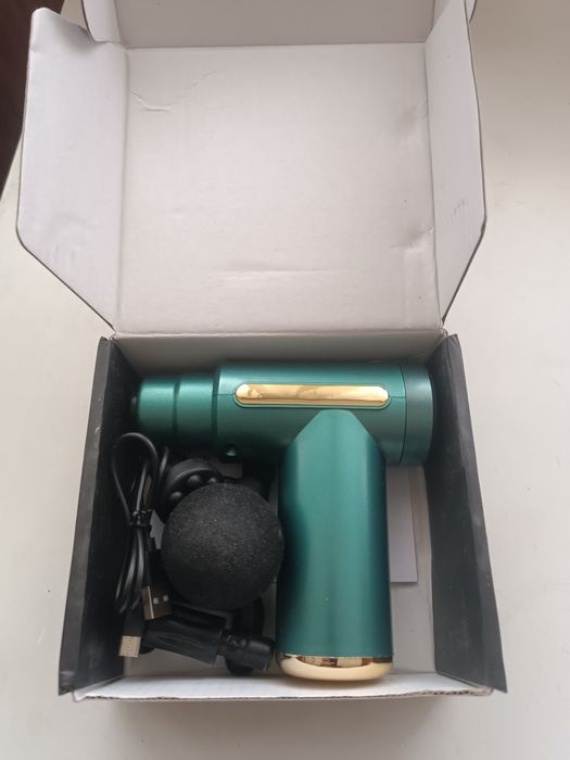 Массажёр небольшой, ручной.