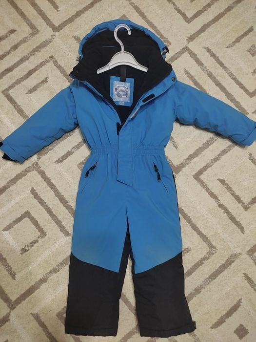 Зимний комбинезон на мальчика.