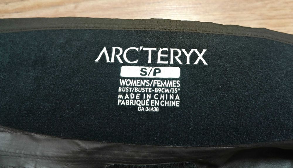 Arcteryx Gore Tex Paclite  Shell Дамско яке с качулка размер  S