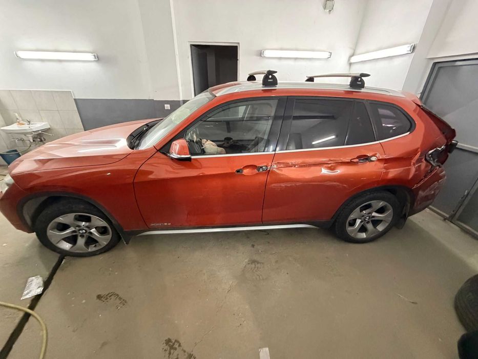 BMW X1 avariat 12.2012
