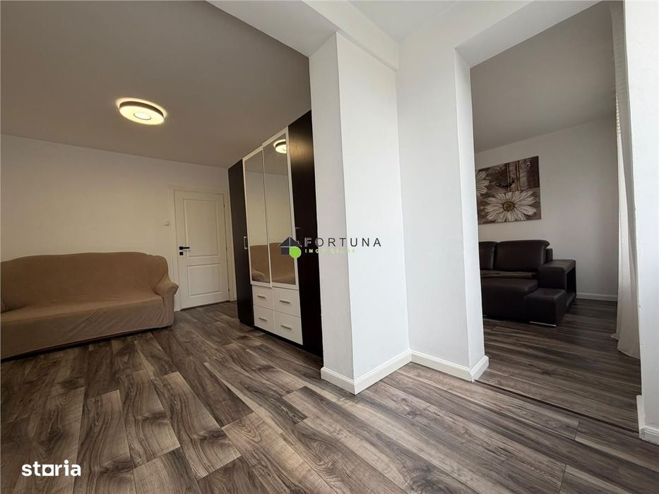 Apartament 3 camere, etaj intermediar, str. Mircea cel Batran