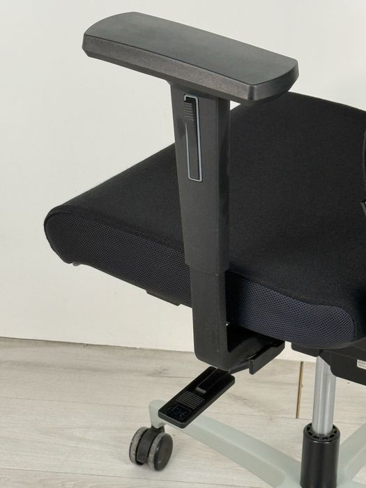 Ергономичен офис стол Dauphin за дома и офиса обзавеждане