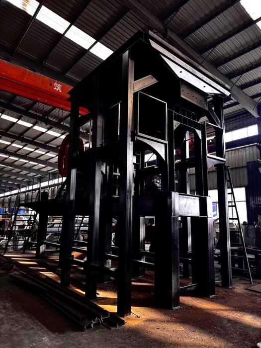 Concasor cu falci (jaw crusher) 600x900