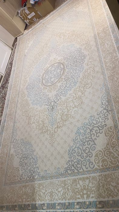 Продам ковер 2,5х3,5 ;  2,5х4 ; 3х5 размер