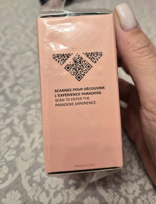 Продам духи Prada paradox