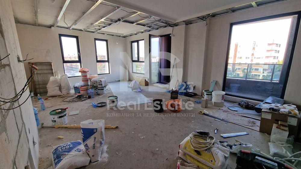 Продава се Тристаен апартамент в Пловдив, Кършияка - 131 кв.м за 837 €/кв.м - Снимка #2