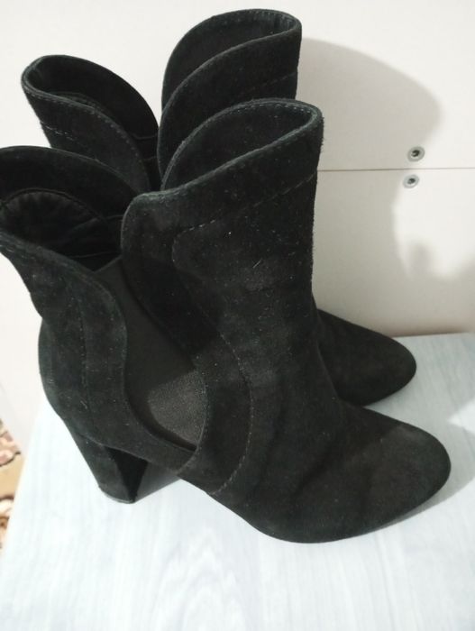 Botine din piele întoarsă Musette, mărimea 37