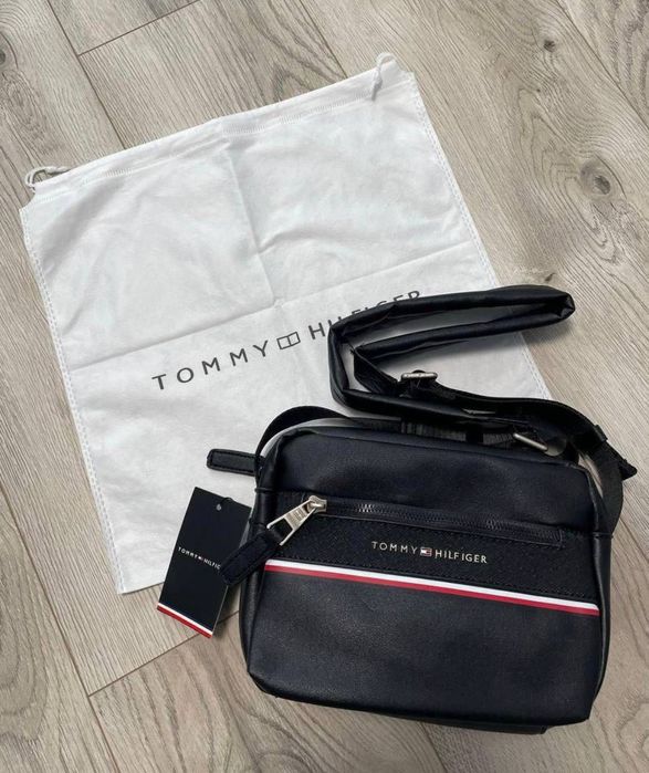 Продавам чанта Tommy Hilfiger