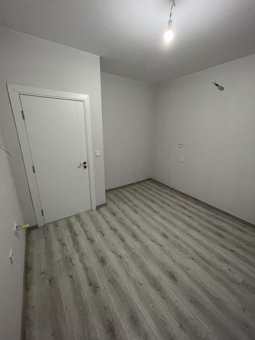 Продава се Двустаен апартамент в Бургас, Лазур - 70 кв.м за 2136 €/кв.м - Снимка #4