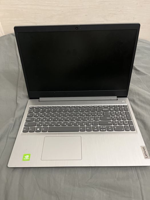 Ноутбук Lenovo .
